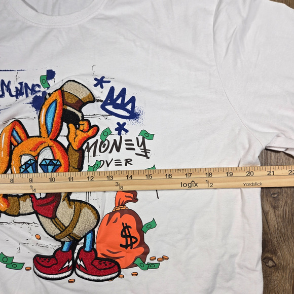 Vintage Money Over Feelings T-Shirt Men’s 2XL Fuzzy 3D Rabbit Graphic Y2K Rap T - Picture 6 of 7